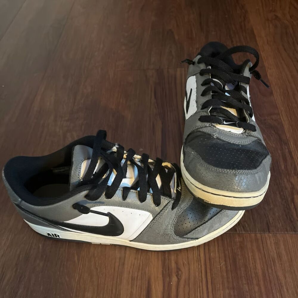 Men's Vintage Nikes